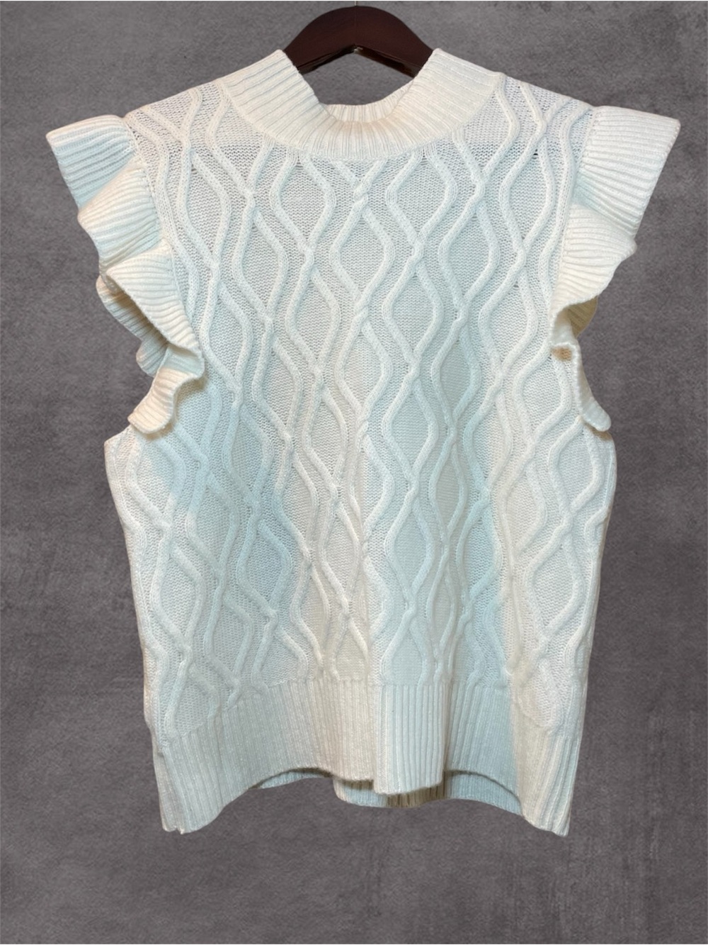 NWOT Aqua Cashmere 100% Cashmere  Cream Cable Knit Sleeveless Sweater Top Size L